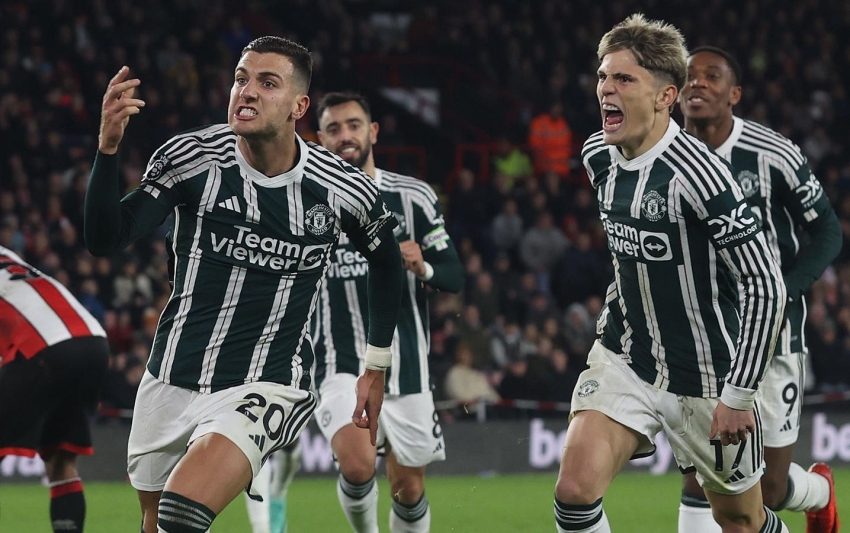  Manchester United Were Inspired By Sir Bobby Charlton Says Erik Ten Hag