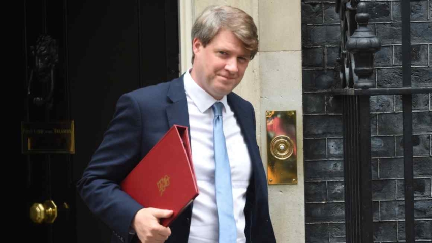 Tory MP Chris Skidmore quits with attack on UK climate policy