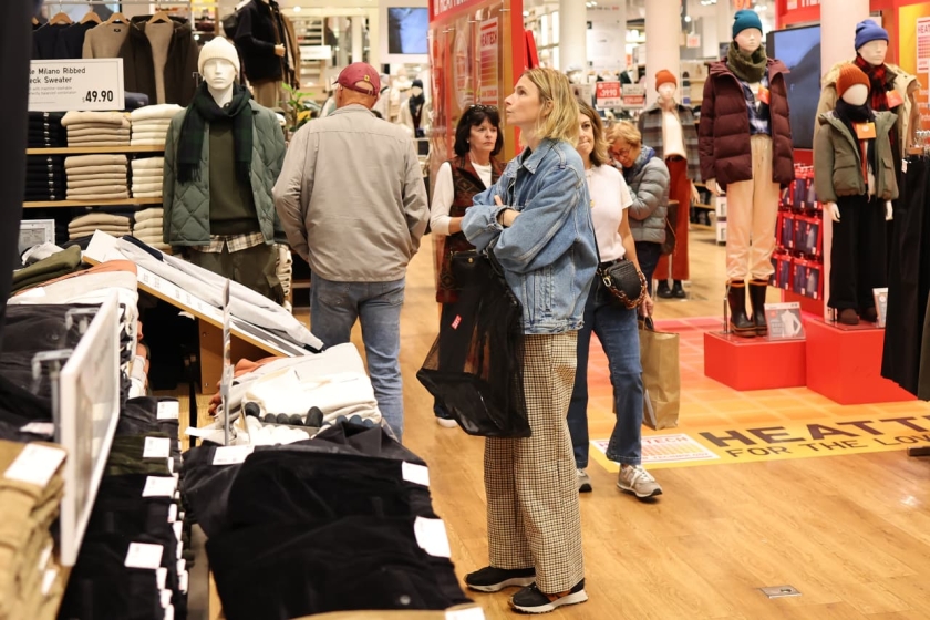  Consumer sentiment rises in December, so do inflation concerns