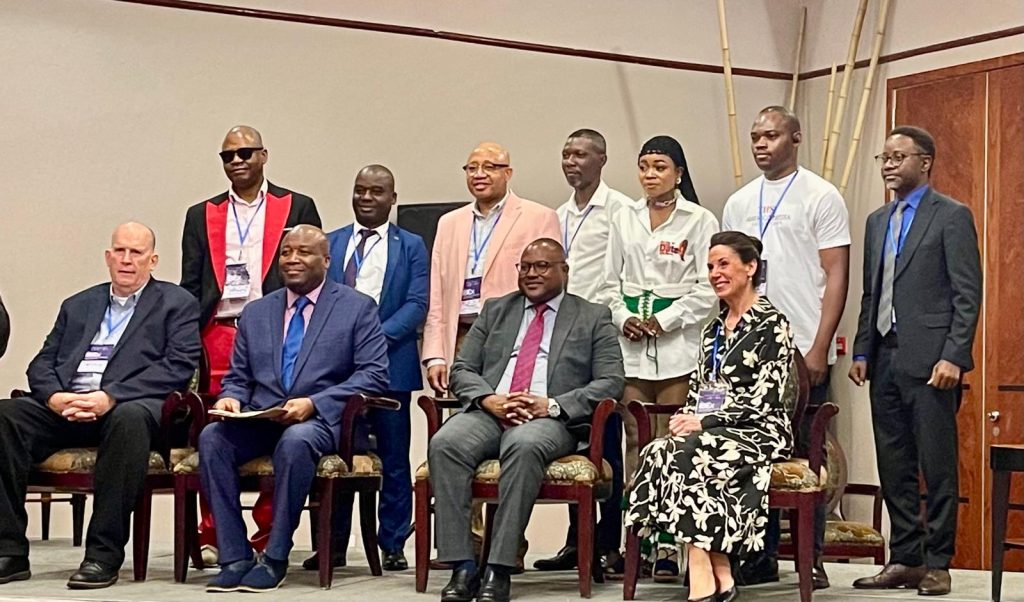 A cross of section of US investors photograph with the Mr. Mulambo Hamakuni Haimbe, MP. SC Ministry of Foreign Affairs and International Cooperation, 