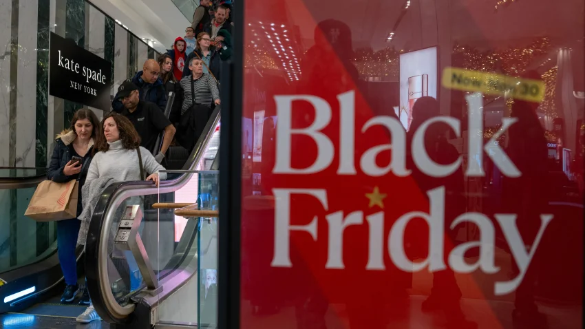 Black Friday Puts Focus on Consumer Spending for Rocky Markets