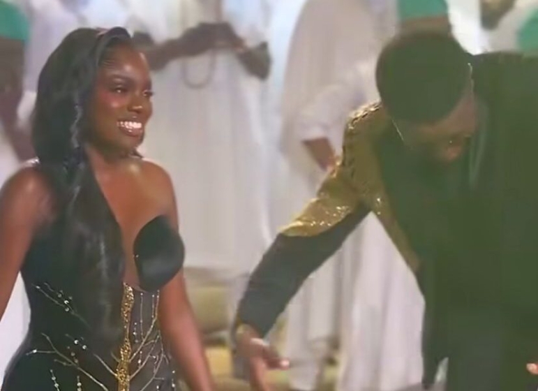 This Bride & Her Groom are Excellent Dancers! Watch Them Heat Up The Reception Party