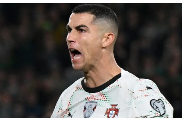 Transfer: Cristiano Ronaldo hints at shock return to Europe