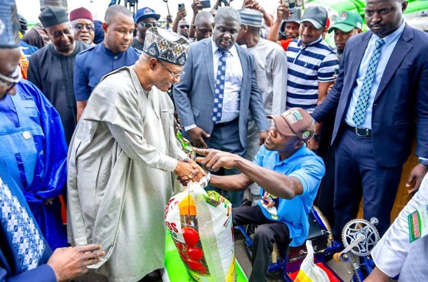  Kaduna State Expands Agricultural Investment: Governor Uba Sani Flags Off Distribution of 500 Truckloads of Free Fertilizer for 150,000 Farmers